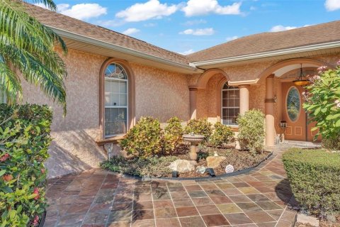 Casa en venta en Winter Haven, Florida, 3 dormitorios, 283.35 m2 № 1549559 - foto 5