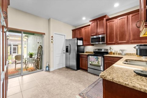 Townhouse in Tampa, Florida 3 bedrooms, 163.23 sq.m. № 1783369 - photo 8
