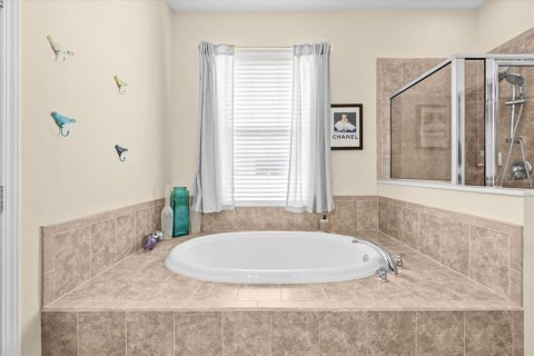 Townhouse in Tampa, Florida 3 bedrooms, 163.23 sq.m. № 1783369 - photo 18