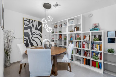 Купить кондоминиум в Майами, Флорида 3 спальни, 152.45м2, № 1776084 - фото 14