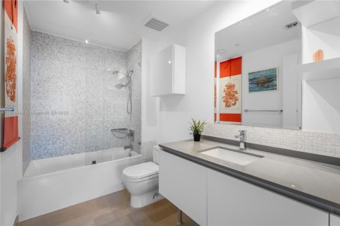 Купить кондоминиум в Майами, Флорида 3 спальни, 152.45м2, № 1776084 - фото 13