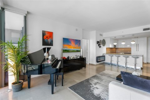 Купить кондоминиум в Майами, Флорида 3 спальни, 152.45м2, № 1776084 - фото 2