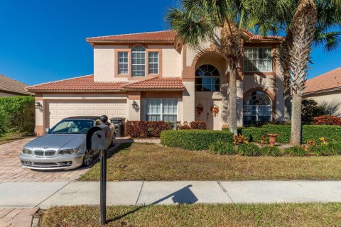 House in West Palm Beach, Florida 11 rooms, 250.46 sq.m. № 2086832