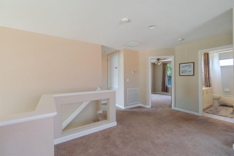 House in West Palm Beach, Florida 11 rooms, 250.46 sq.m. № 2086832 - photo 12