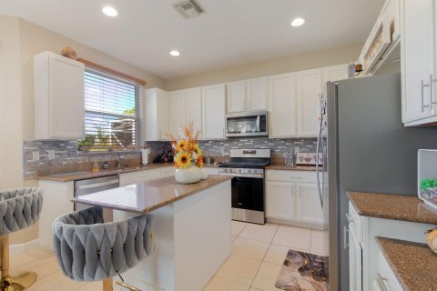 House in West Palm Beach, Florida 11 rooms, 250.46 sq.m. № 2086832 - photo 24