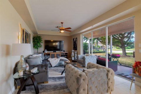 House in West Palm Beach, Florida 11 rooms, 250.46 sq.m. № 2086832 - photo 28