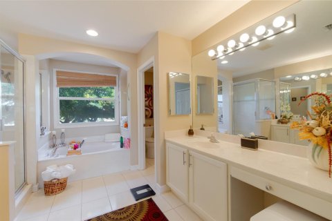 House in West Palm Beach, Florida 11 rooms, 250.46 sq.m. № 2086832 - photo 16