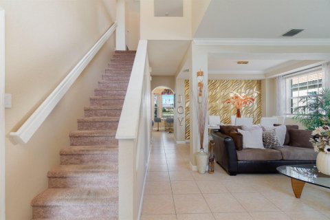 House in West Palm Beach, Florida 11 rooms, 250.46 sq.m. № 2086832 - photo 4