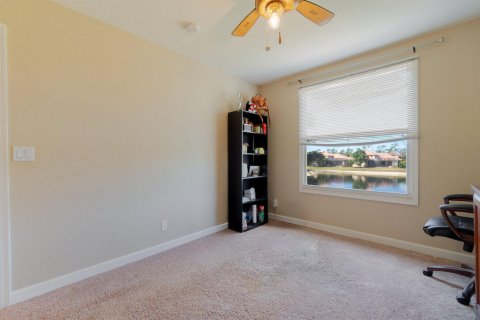 House in West Palm Beach, Florida 11 rooms, 250.46 sq.m. № 2086832 - photo 20