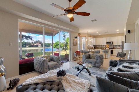 House in West Palm Beach, Florida 11 rooms, 250.46 sq.m. № 2086832 - photo 29