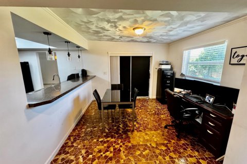 Casa en venta en Margate, Florida, 5 dormitorios, 223.43 m2 № 2088234 - foto 17