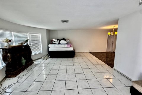 Casa en venta en Margate, Florida, 5 dormitorios, 223.43 m2 № 2088234 - foto 25