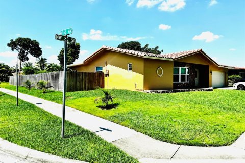 Casa en venta en Margate, Florida, 5 dormitorios, 223.43 m2 № 2088234 - foto 5