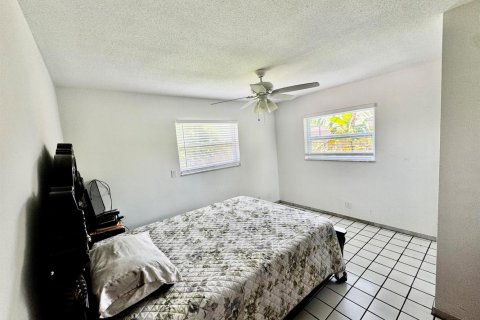 Casa en venta en Margate, Florida, 5 dormitorios, 223.43 m2 № 2088234 - foto 11