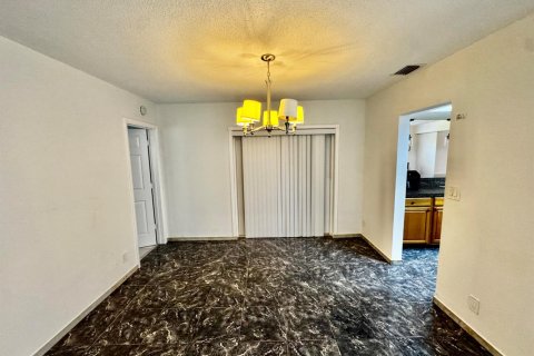 Casa en venta en Margate, Florida, 5 dormitorios, 223.43 m2 № 2088234 - foto 30