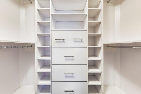 Снять в аренду кондоминиум в Майами-Бич, Флорида 2 спальни, 117.24м2, № 2067554 - фото 11