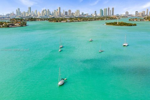 Снять в аренду кондоминиум в Майами-Бич, Флорида 2 спальни, 117.24м2, № 2067554 - фото 14