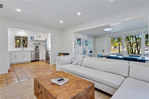 Villa ou maison à vendre à Sarasota, Floride: 3 chambres, 108.7 m2 № 2408146 - photo 2