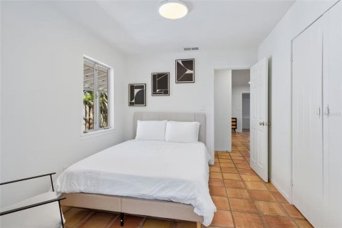 Villa ou maison à vendre à Sarasota, Floride: 3 chambres, 108.7 m2 № 2408146 - photo 16