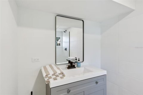 Villa ou maison à vendre à Sarasota, Floride: 3 chambres, 108.7 m2 № 2408146 - photo 17