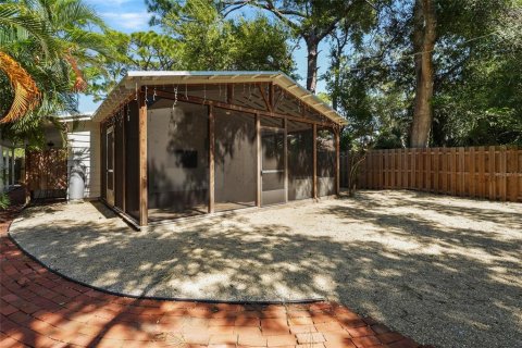Villa ou maison à vendre à Sarasota, Floride: 3 chambres, 108.7 m2 № 2408146 - photo 30