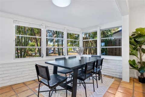 Villa ou maison à vendre à Sarasota, Floride: 3 chambres, 108.7 m2 № 2408146 - photo 9