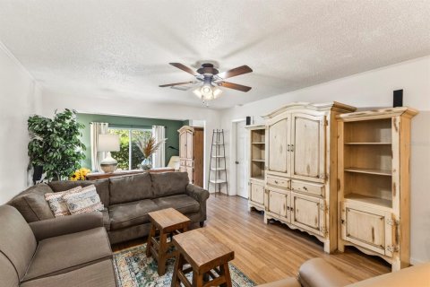 Condo in Bradenton, Florida, 2 bedrooms  № 1675504 - photo 12