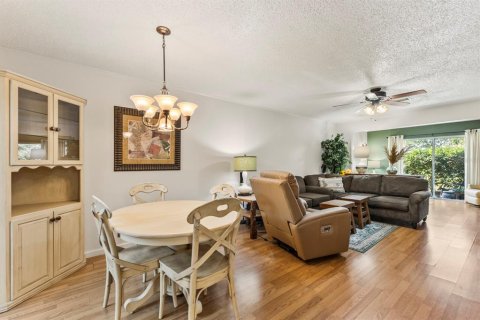 Condo in Bradenton, Florida, 2 bedrooms  № 1675504 - photo 10