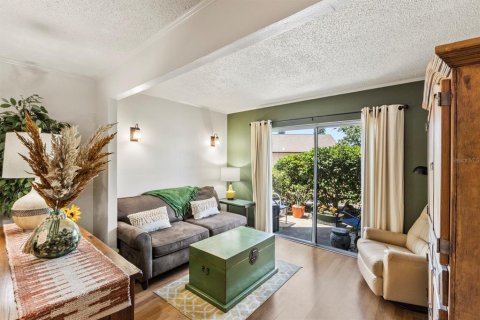 Condo in Bradenton, Florida, 2 bedrooms  № 1675504 - photo 14