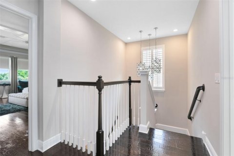 House in Windermere, Florida 5 bedrooms, 316.52 sq.m. № 1743352 - photo 18