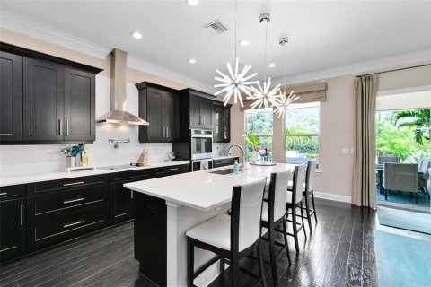 House in Windermere, Florida 5 bedrooms, 316.52 sq.m. № 1743352 - photo 15