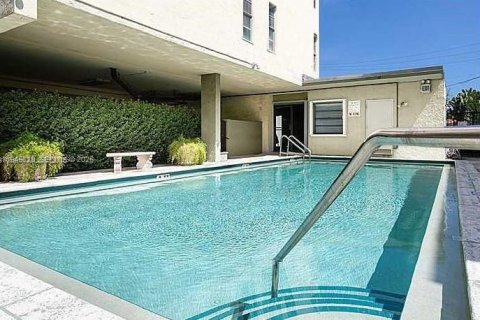 Copropriété à vendre à Miami Beach, Floride: 2 chambres, 92.16 m2 № 2002136 - photo 25