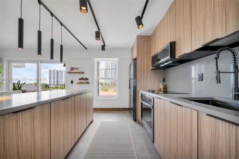 Copropriété à vendre à Miami Beach, Floride: 2 chambres, 92.16 m2 № 2002136 - photo 3