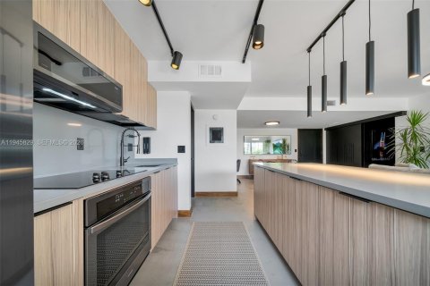 Copropriété à vendre à Miami Beach, Floride: 2 chambres, 92.16 m2 № 2002136 - photo 4