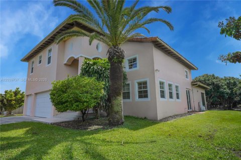 House in Homestead, Florida 5 bedrooms, 444.35 sq.m. № 2184804 - photo 2