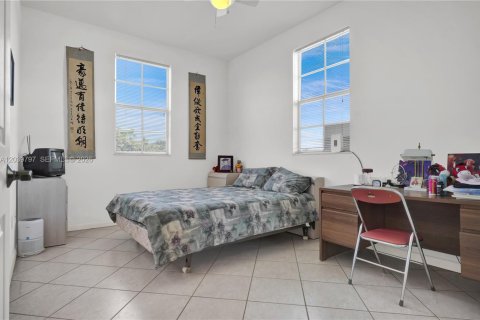 House in Homestead, Florida 5 bedrooms, 444.35 sq.m. № 2184804 - photo 22