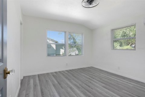 Villa ou maison à vendre à Saint Petersburg, Floride: 2 chambres, 129.13 m2 № 2405712 - photo 14