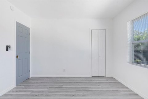 Villa ou maison à vendre à Saint Petersburg, Floride: 2 chambres, 129.13 m2 № 2405712 - photo 15
