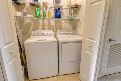 Condo in Bradenton, Florida, 3 bedrooms  № 1733482 - photo 24
