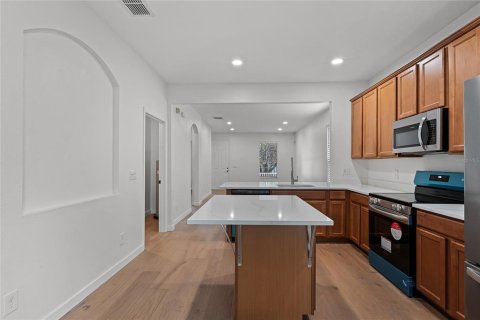 Townhouse in Orlando, Florida 2 bedrooms, 107.3 sq.m. № 1837579 - photo 12