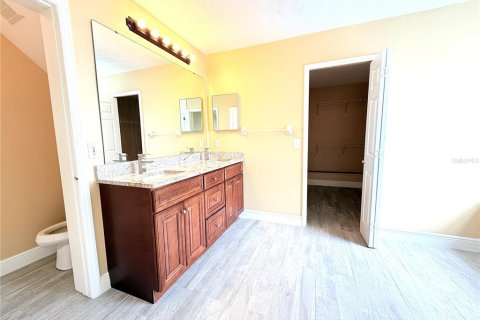 Casa en alquiler en Orlando, Florida, 4 dormitorios, 185.25 m2 № 1903429 - foto 13
