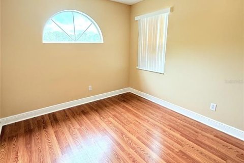 House in Orlando, Florida 4 bedrooms, 185.25 sq.m. № 1903429 - photo 21