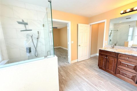 Casa en alquiler en Orlando, Florida, 4 dormitorios, 185.25 m2 № 1903429 - foto 15