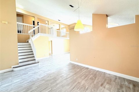 Casa en alquiler en Orlando, Florida, 4 dormitorios, 185.25 m2 № 1903429 - foto 4