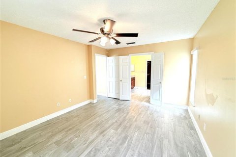 Casa en alquiler en Orlando, Florida, 4 dormitorios, 185.25 m2 № 1903429 - foto 12