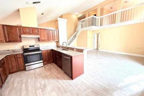 Casa en alquiler en Orlando, Florida, 4 dormitorios, 185.25 m2 № 1903429 - foto 8