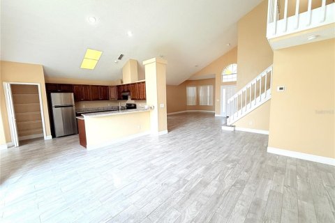 Casa en alquiler en Orlando, Florida, 4 dormitorios, 185.25 m2 № 1903429 - foto 6