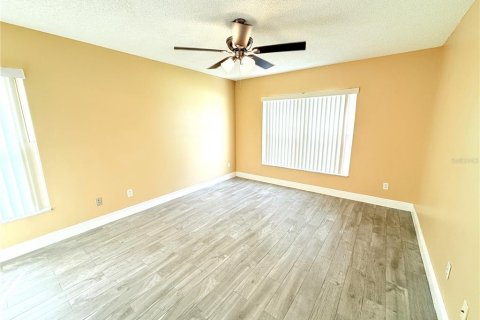 Casa en alquiler en Orlando, Florida, 4 dormitorios, 185.25 m2 № 1903429 - foto 11