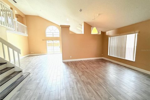 Villa ou maison à louer à Orlando, Floride: 4 chambres, 185.25 m2 № 1903429 - photo 3