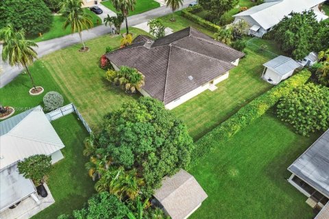 Купить виллу или дом в Майами, Флорида 8 комнат, 315.5м2, № 1964921 - фото 18